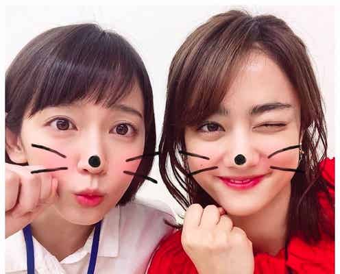 吉岡里帆&谷まりあ、キュートな密着ショットに「可愛すぎる」「天使が2人」と絶賛の声