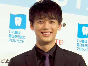 竹内涼真 黒髪 短髪新ヘアスタイル披露に絶賛の声 うわあ結婚したい モデルプレス