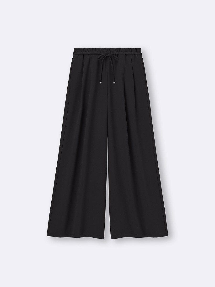 GU ドレープワイドパンツ GUのドレープワイドパンツ