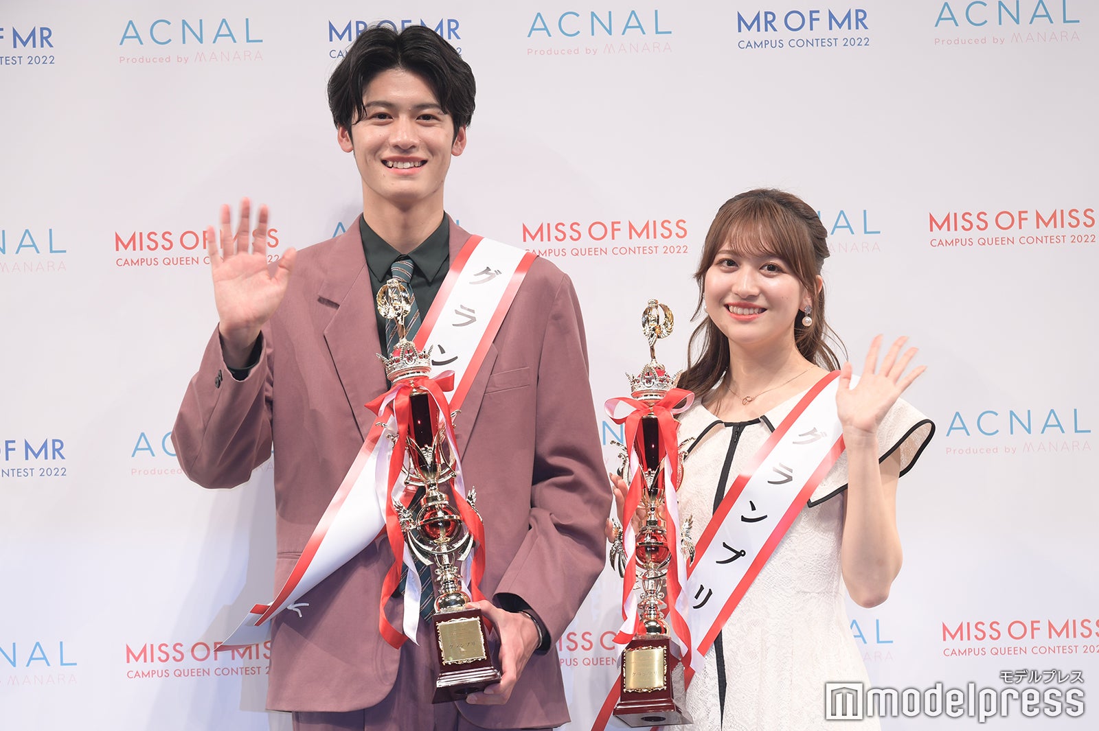 （左から）高尾昇吾さん、石川莉々花さん（C）モデルプレス