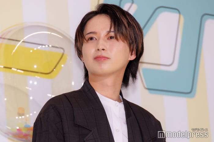 萩原利久に暴露し返される井上瑞稀(C)モデルプレス