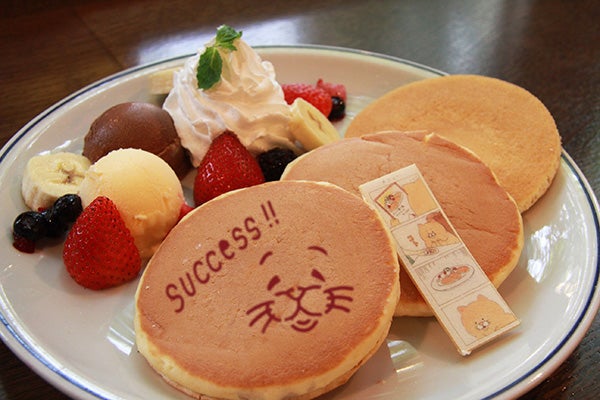 ネコノヒーSUCCESSパンケーキ（C）Q-rais 2017