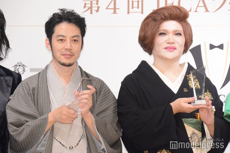 画像9 29 Roland 俺が一途になるには世の中の女性がキレイすぎる と名言で沸かす 3年連続受賞で殿堂入り モデルプレス 画像9 29 Roland 俺が一途になるには世の中の女性がキレイすぎる と名言で沸かす 3年連続受賞で殿堂入り モデルプレス