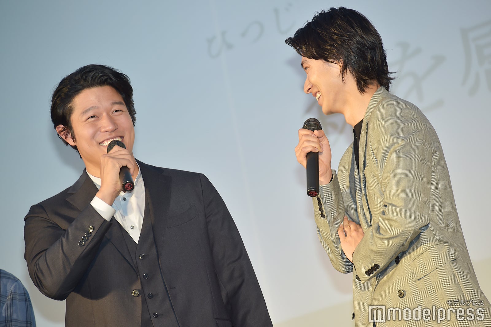 鈴木亮平、山崎賢人（C）モデルプレス