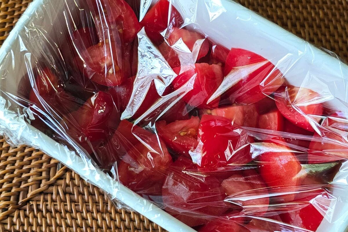 トマトだけサラダ