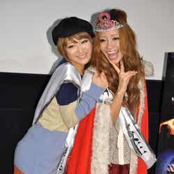 (左から)鈴木奈々、小森純