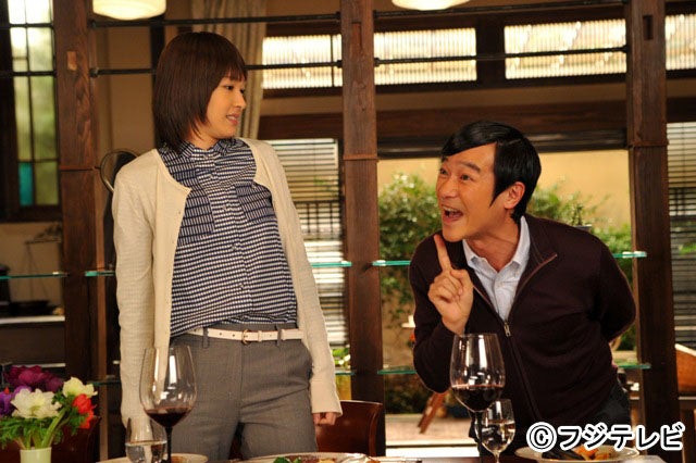 （左から）新垣結衣、堺雅人