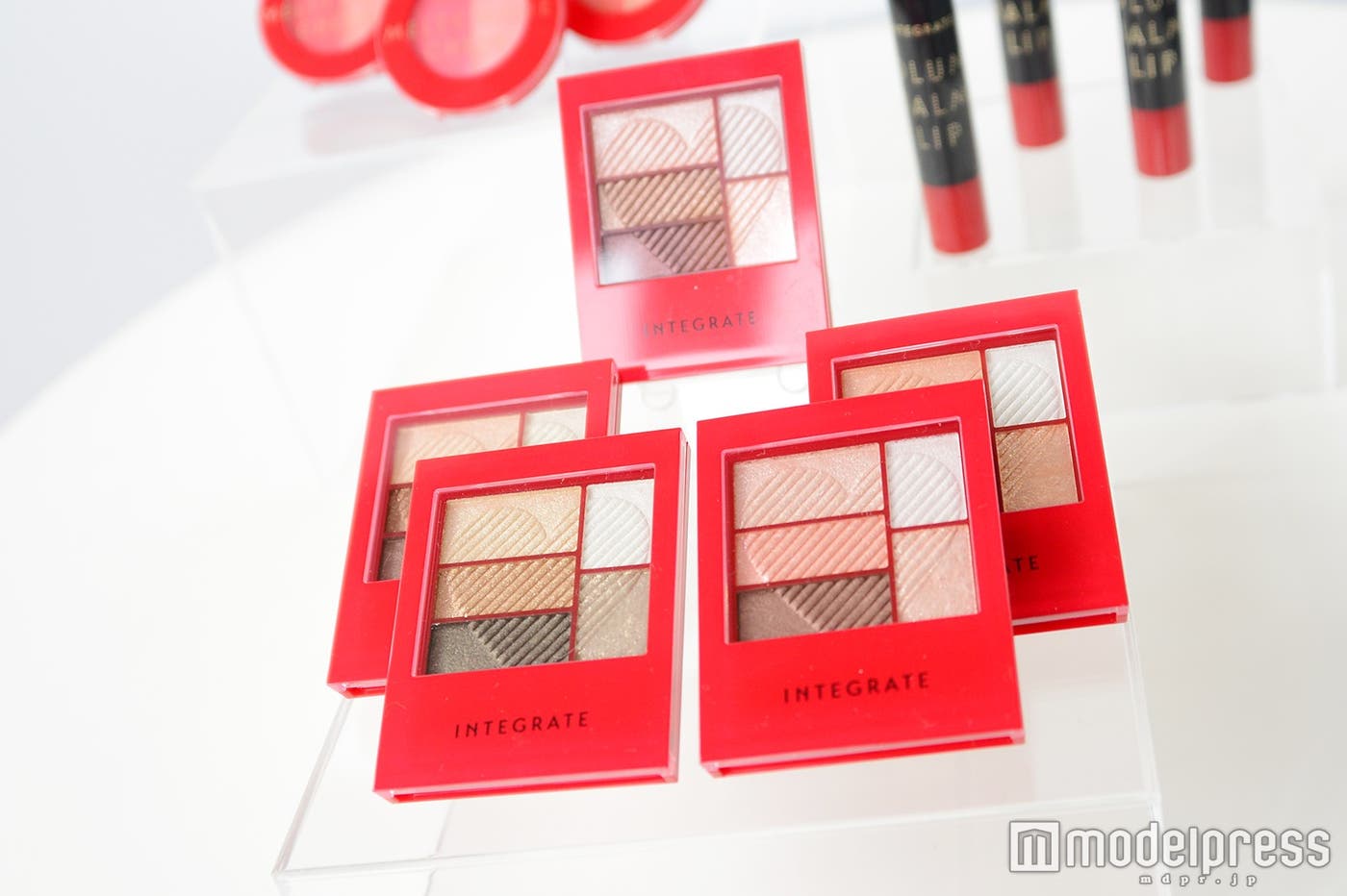 インテグレート「トリプルレシピアイズ」 (C)モデルプレス