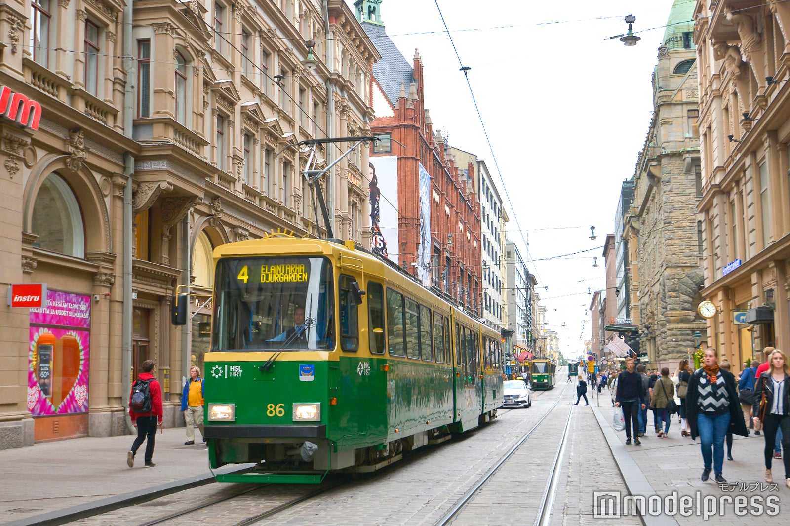 トラムが街を走ります （C）モデルプレス