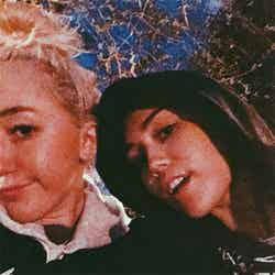 姉妹でディズニーランドに。パトリックも一緒だったようです。
Noa Cyrus Instagram