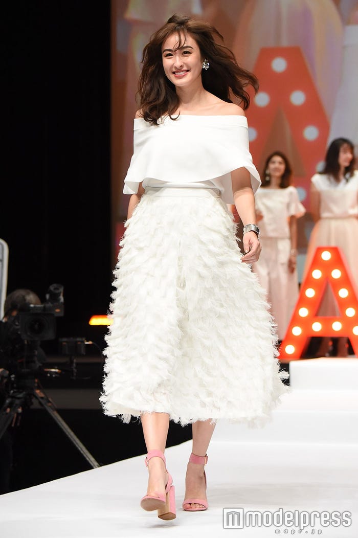 オードリー亜谷香(C)モデルプレス