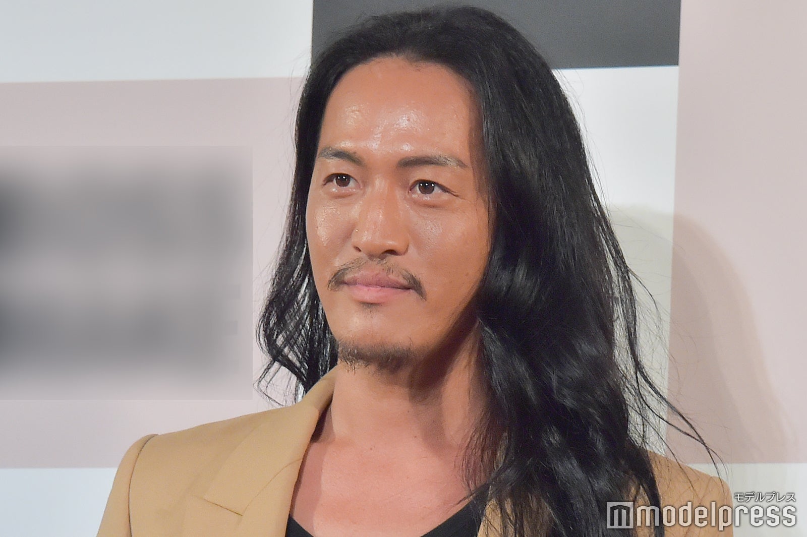 逮捕報道のヘアメイクアップアーティスト Junjun容疑者 有名モデル達のメイク担当 ボス顔メイク 話題に モデルプレス