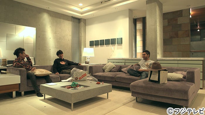 ありさの印象を話す雄基、達也、アーマン『TERRACE HOUSE BOYS & GIRLS IN THE CITY』10th WEEK(C)フジテレビ/イースト・エンタテインメント