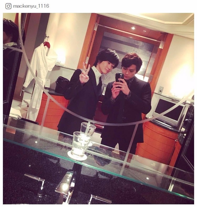 神木隆之介、真剣佑／真剣佑Instagramより