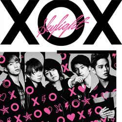XOX 3rdシングル『Skylight』（2016年11月2日発売）【初回盤（A） CD＋DVD＋写真集】