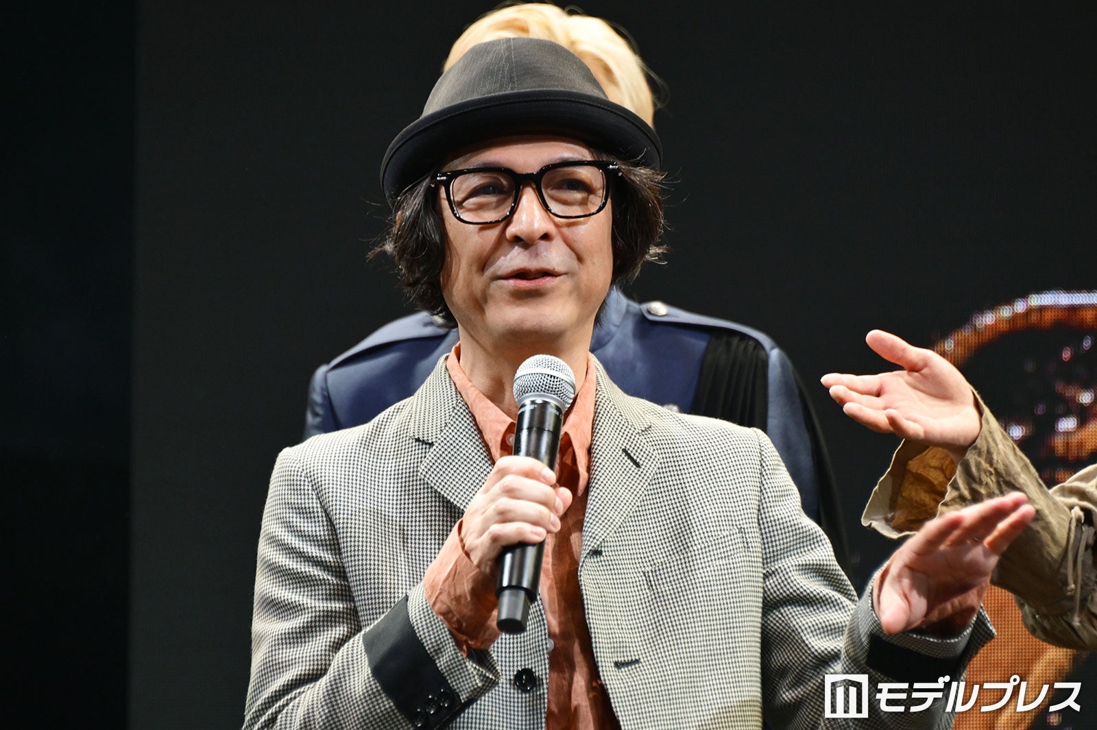 「一流演出家」と自画自賛したことを最後に慌てて訂正するユーモアたっぷりな河原雅彦（C）モデルプレス