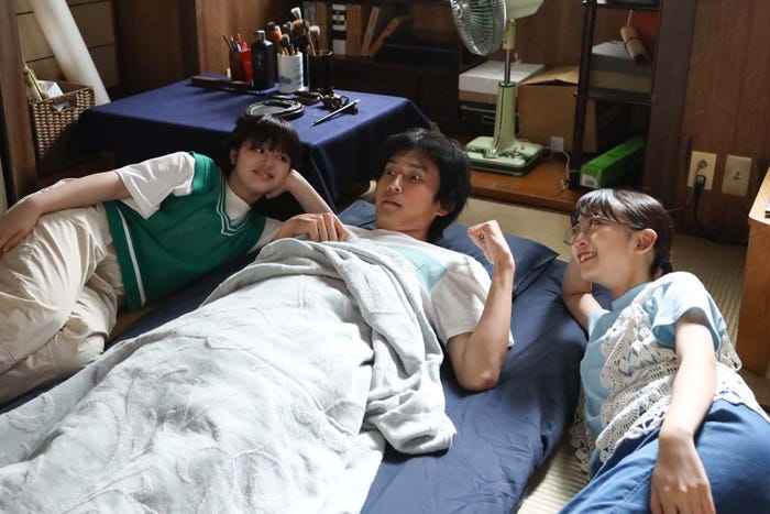 (左から)豊嶋花、杉野遥亮、近藤華「ばらかもん」第4話より(C)フジテレビ