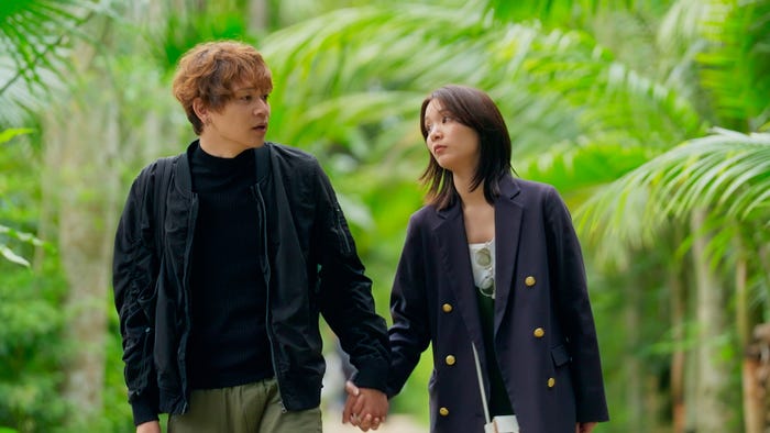 ユウマ、しおり『ラブ トランジット』シーズン3第7話(C)2025 Amazon Content Services LLC or its Affiliates.