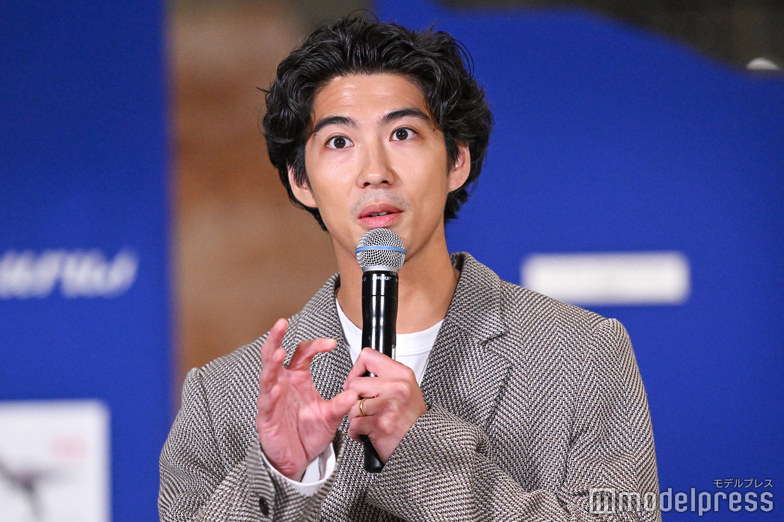 賀来賢人（C）モデルプレス