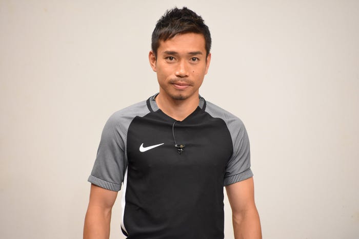 ウエスト7センチ減 ぽっこりお腹を引き締める サッカー長友佑都選手が伝授するヨガトレーニング モデルプレス ウエスト7センチ減 ぽっこりお腹を引き締める サッカー長友佑都選手が伝授するヨガトレーニング モデルプレス