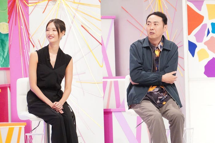 菜々緒、田中卓志(C)フジテレビ