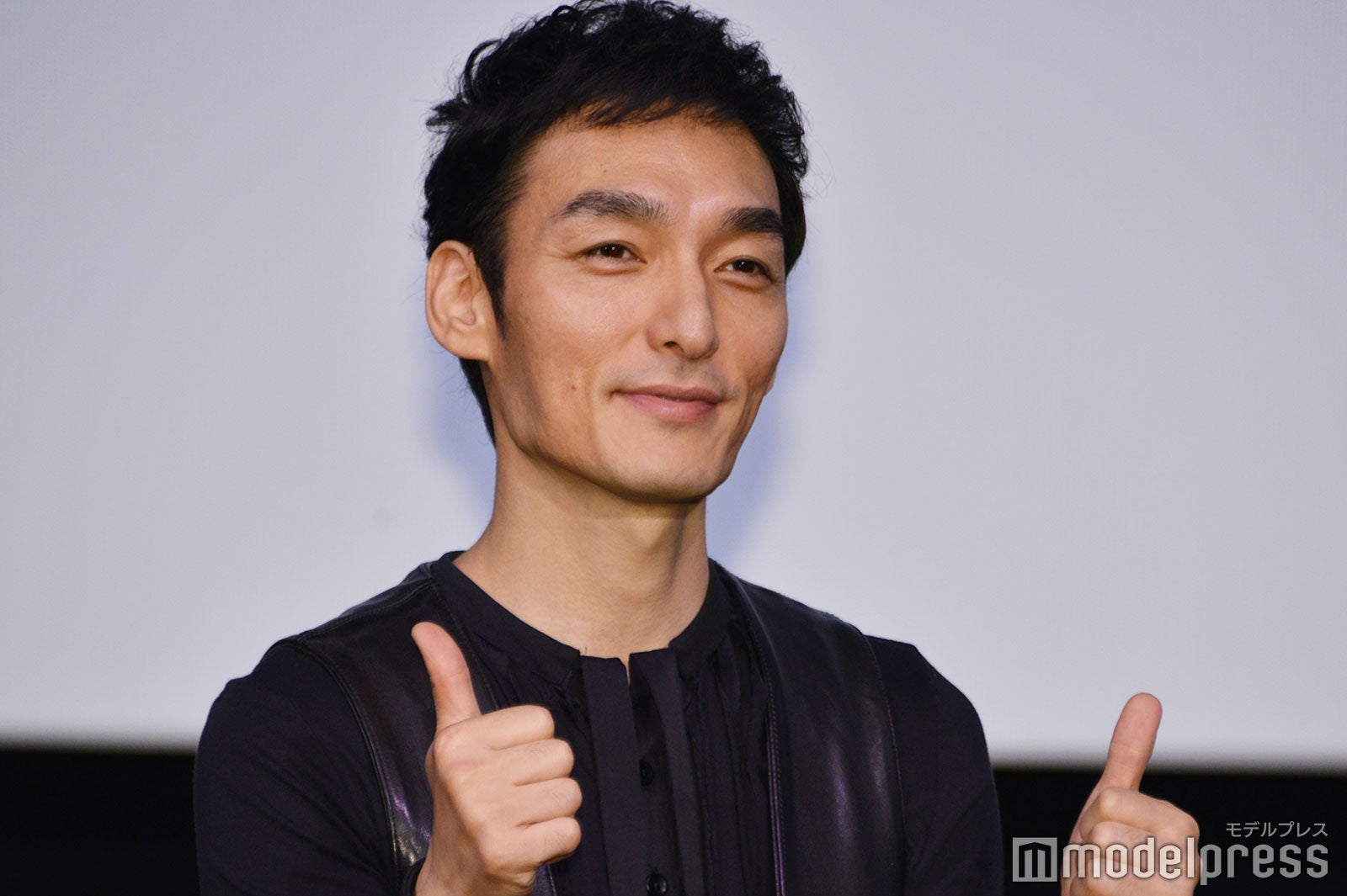 草なぎ剛（C）モデルプレス