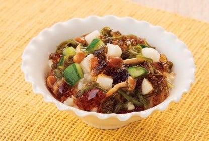 混ぜて食べる 海藻とおろしのだしジュレサラダ/提供画像