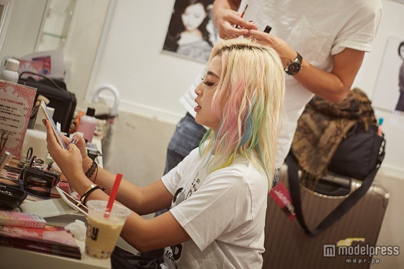 メイク／植野有砂