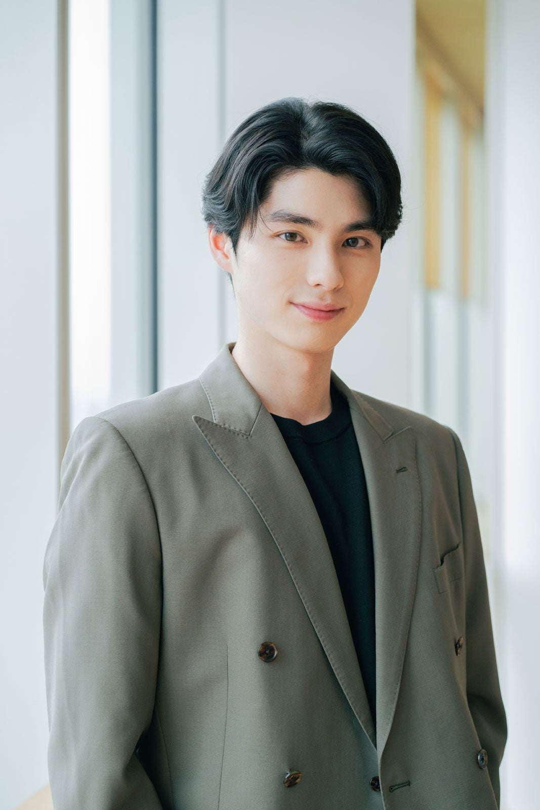 本田響矢（C）「彩香ちゃんは弘子先輩に恋してる」製作委員会・MBS