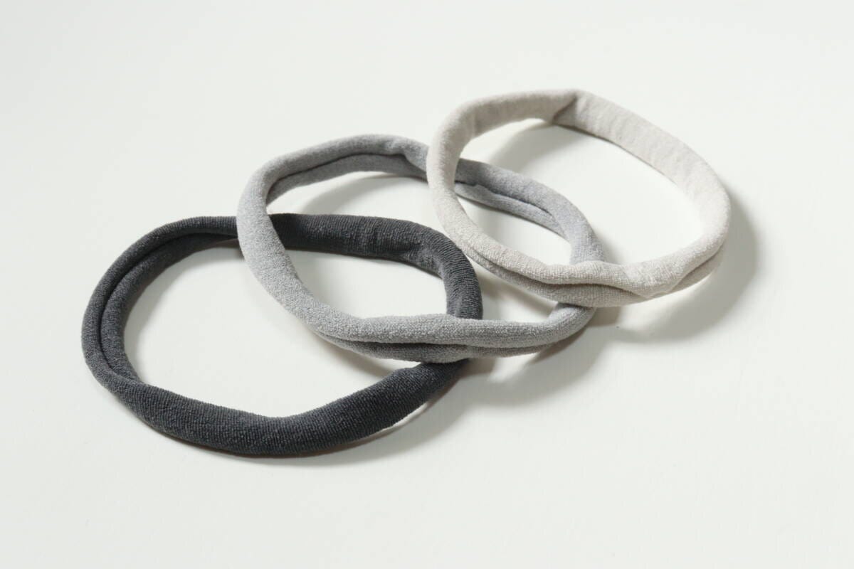 セリア ヘアゴム セリアのジャージヘアゴムはモノトーンの3本セット