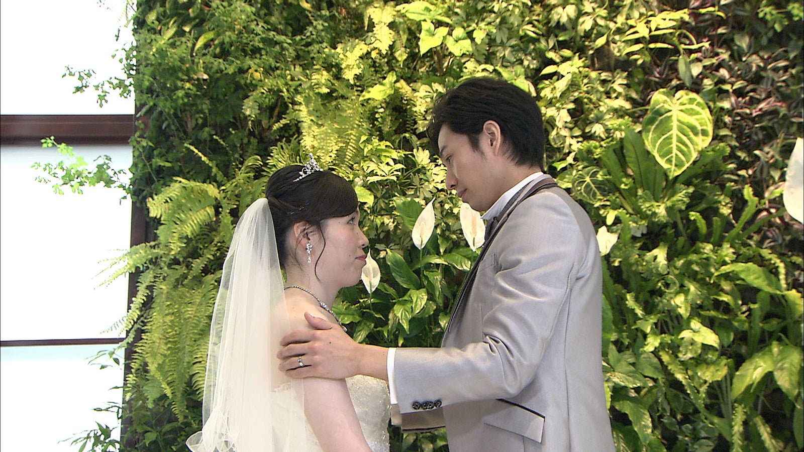 （左）誠子／画像提供：テレビ朝日