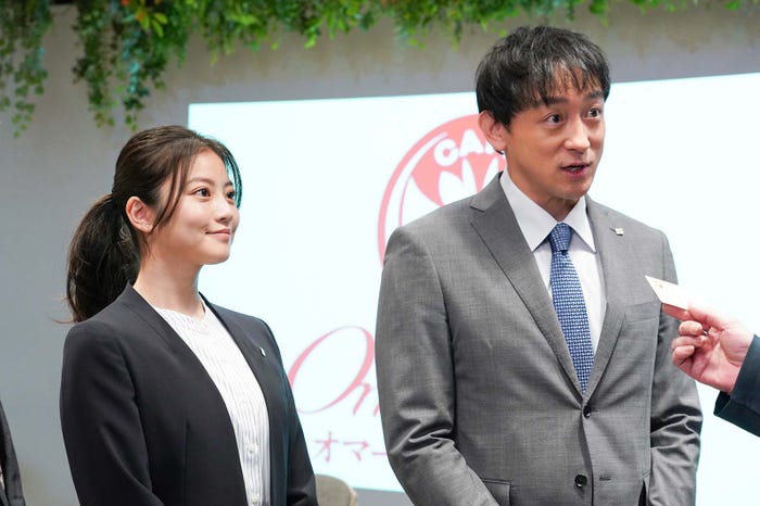今田美桜、山本耕史「花咲舞が黙ってない」(C)日本テレビ
