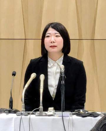 西山朋佳白玲 棋士編入の権利行使を発表 来年4月に史上初の女性将棋プロ棋士誕生