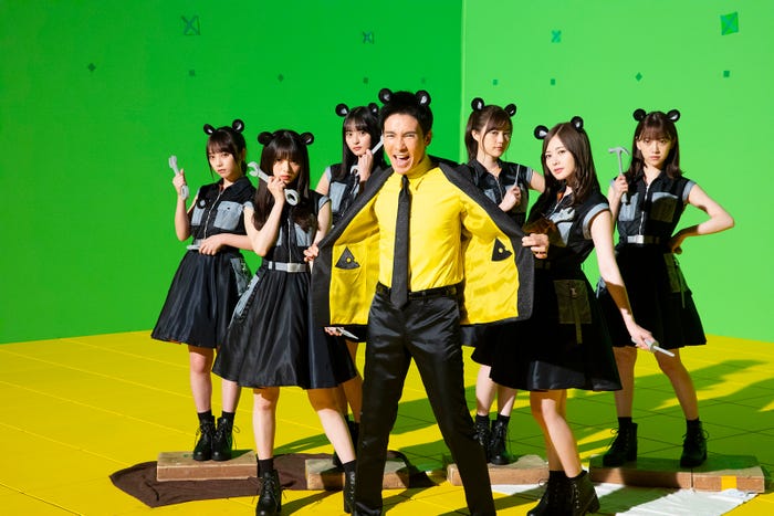 (左から)与田祐希、齋藤飛鳥、遠藤さくら、郷ひろみ、生田絵梨花、白石麻衣、堀未央奈(提供写真)