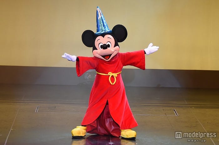 「ミッキーと魔法使いの試練」ミッキー