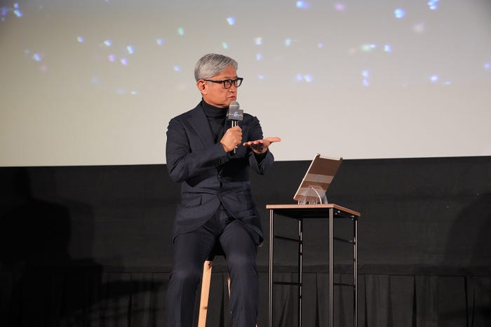 堤幸彦監督(C)2021 J Storm Inc.