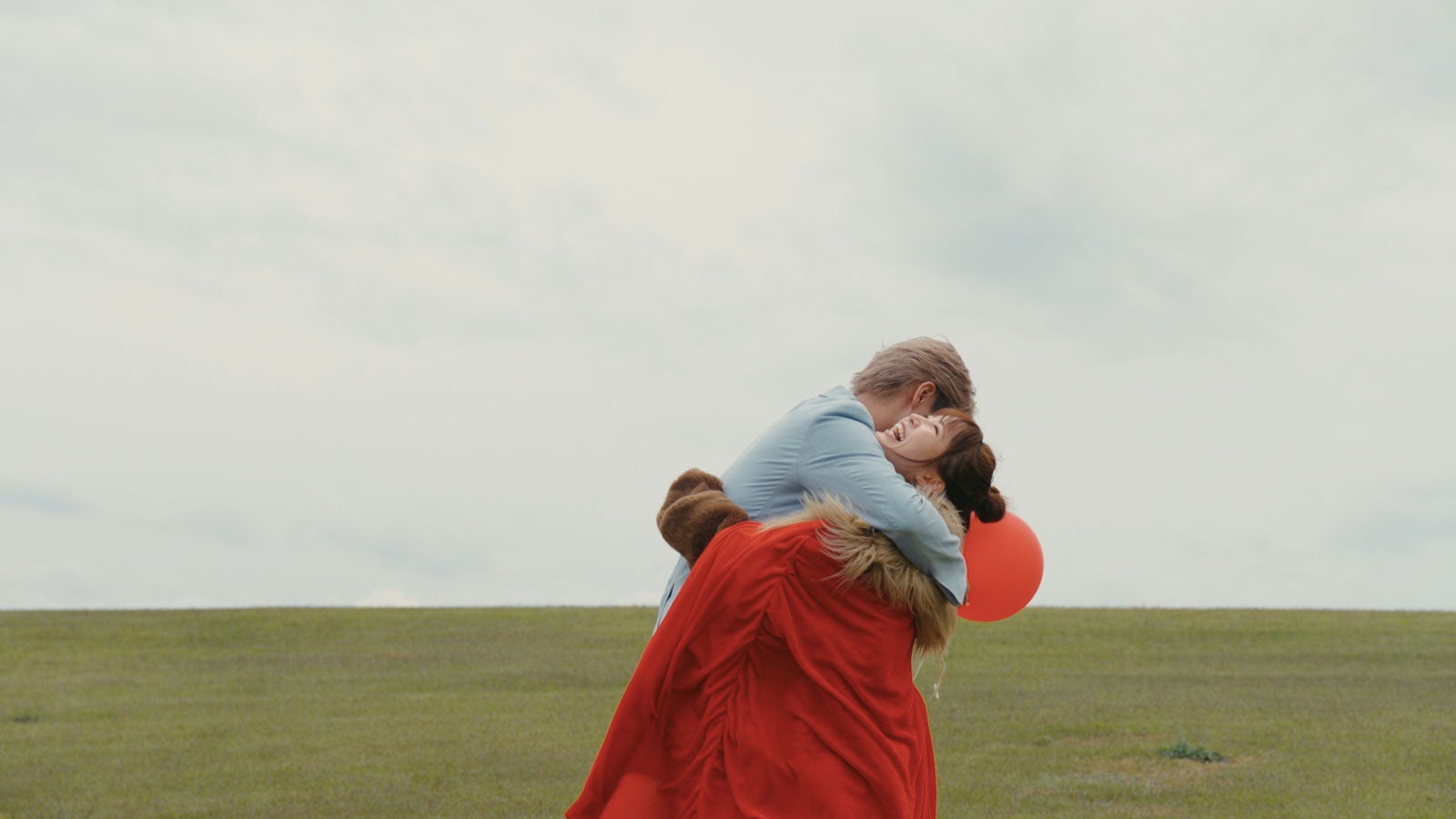 白鳥大珠、西村歩乃果／Netflix「オオカミちゃんには騙されない」最終話（C）Netflix