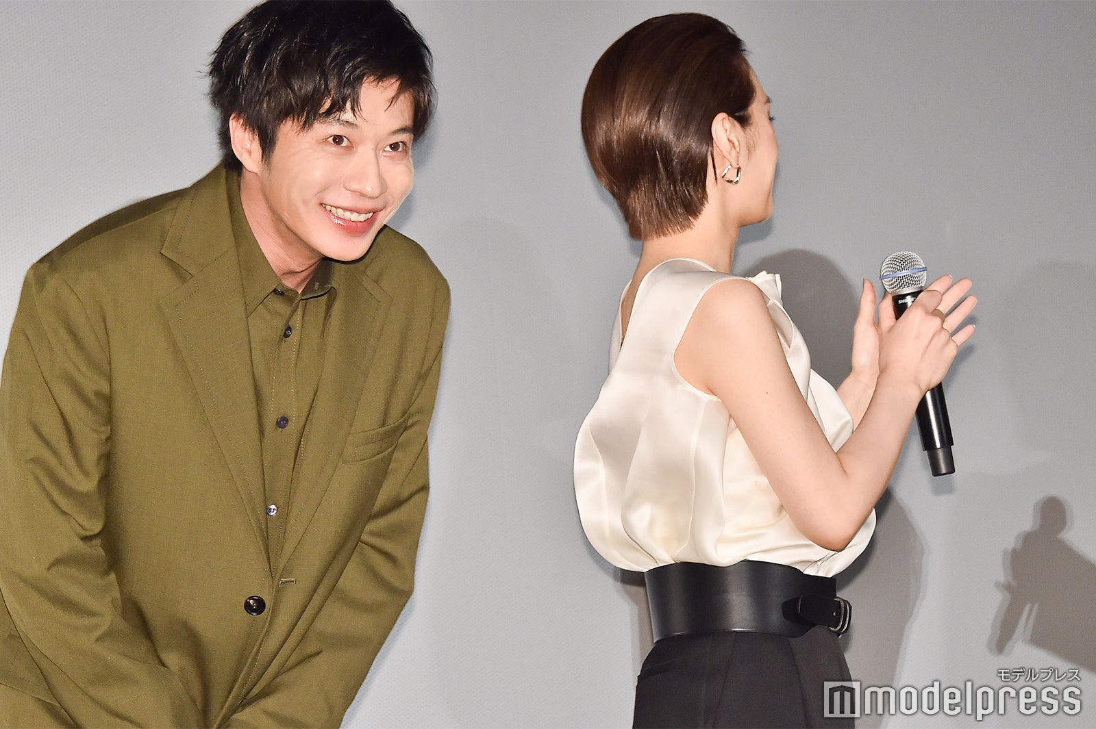 田中圭、北川景子 （C）モデルプレス