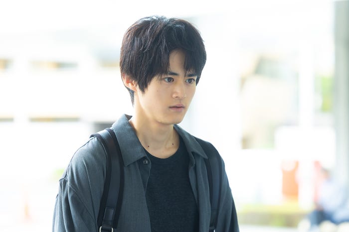 鈴鹿央士「ゆりあ先生の赤い糸」第1話より(C)テレビ朝日