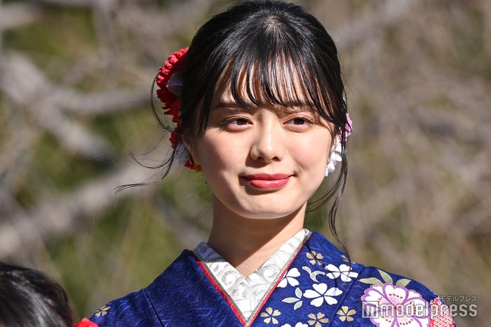 紺野彩夏 (C)モデルプレス