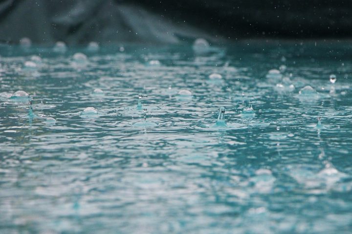 雨を表現する美しい言の葉集 声に出したくなる 趣深い雨にまつわる日本語14選 モデルプレス