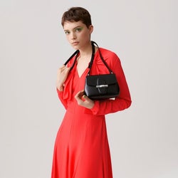 「ロンシャン」 定番バッグ「ロゾ」の新作