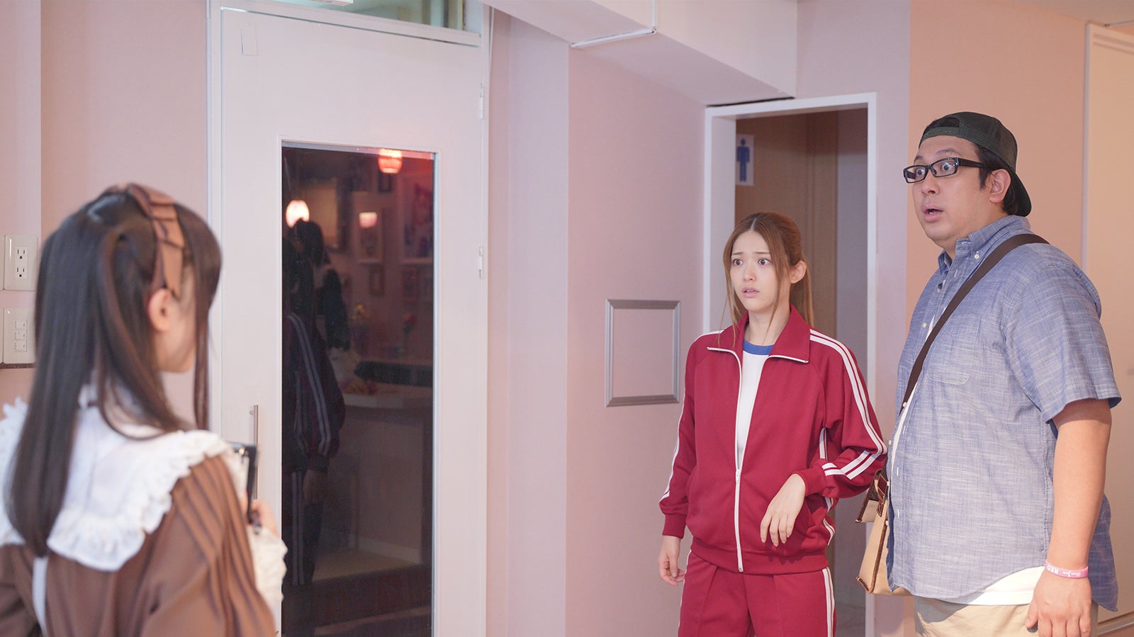 伊礼姫奈、松村沙友理、ジャンボたかお／「推しが武道館いってくれたら死ぬ」第7話より （C）A／T，O・A