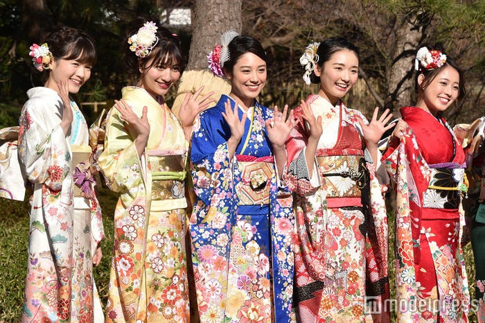 杉田亜弥さん、齋藤千尋さん、杉田友里さん、對馬桜花さん、松井まりさん (C)モデルプレス