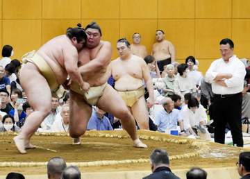 横綱大の里と好内容の相撲取った熱海富士、元稀勢の里が評価「間違いなく大関に上がりそうな感じ」【大相撲】