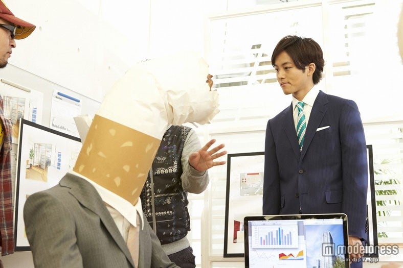 松坂桃李／新CM「息顔（いきがお）」編メイキングショット