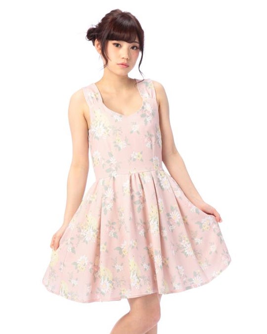 ガーデンラビットクロスワンピース「Tokyo Kawaii Life」¥7,452（税込）