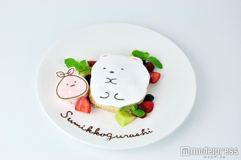 「すみっコぐらし」のコラボカフェOPEN ゆるキャラがパンケーキやパフェに