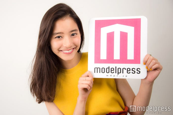 モデルプレスのインタビューに応じた新木優子 (C)モデルプレス