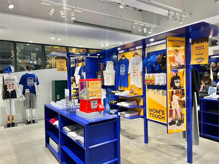 「エーランド」×バーガー専門店「マムズタッチ」 韓国発を共通点に協業